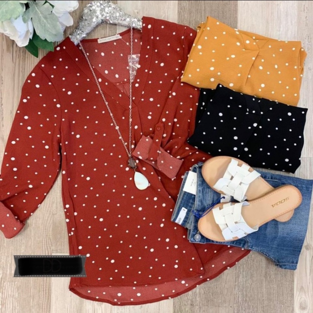3/4 sleeve polka dot top